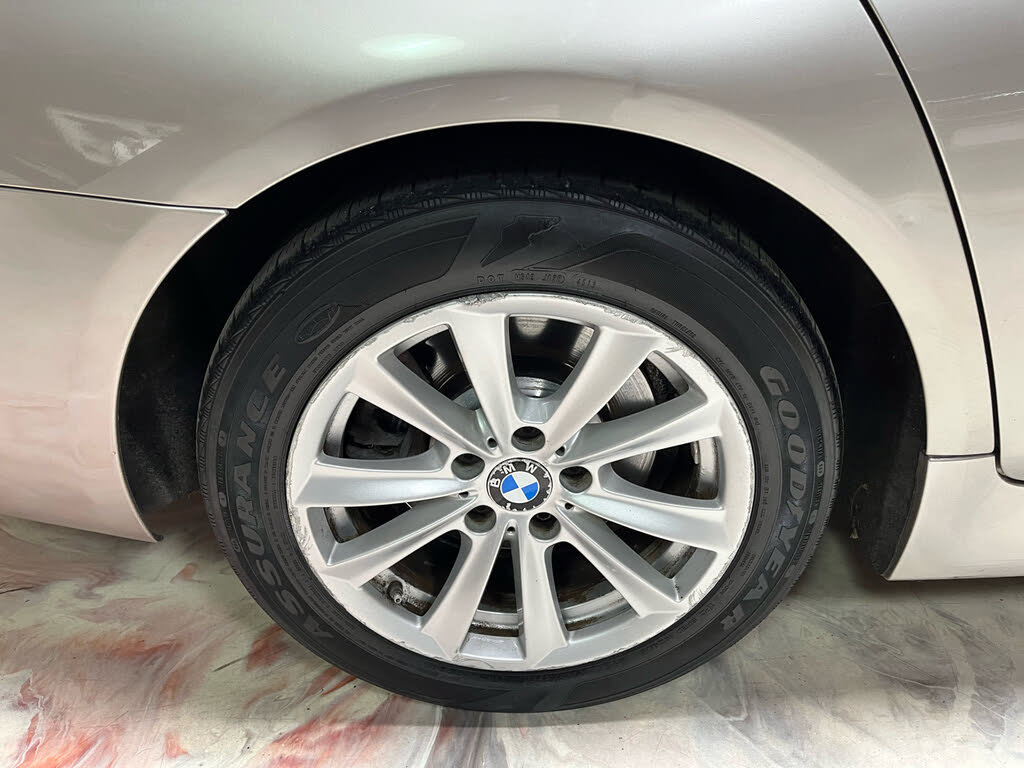 Used 2014 BMW 528i xDrive Sedan AWD/4WD image 37