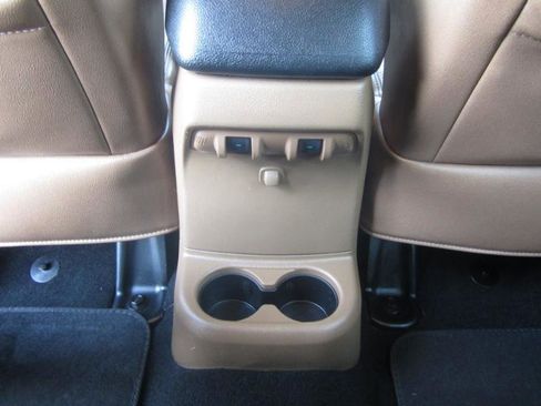 Used 2015 Jeep Wrangler Unlimited Sahara image 39