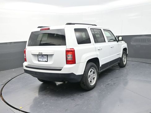 Used 2015 Jeep Patriot Sport w/ Power Value Group image 9