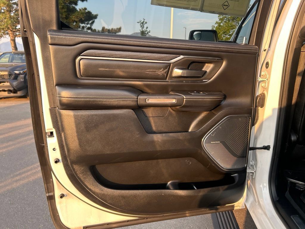 Used 2019 RAM 1500 Limited AWD/4WD image 17