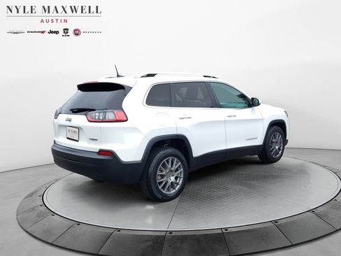 Used 2019 Jeep Cherokee Latitude w/ Popular Appearance Group image 15