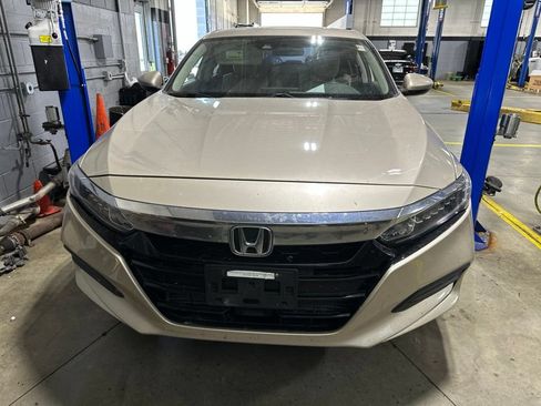 Used 2018 Honda Accord LX image 2