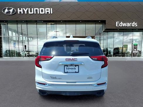Used 2019 GMC Terrain Denali w/ Advanced Safety Package AWD/4WD image 8