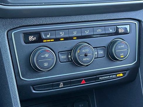 Used 2021 Volkswagen Atlas SE w/ Panoramic Sunroof Package image 19