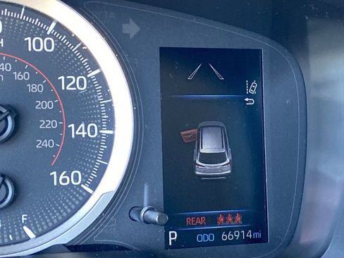Used 2022 Toyota Corolla Cross LE FWD image 18