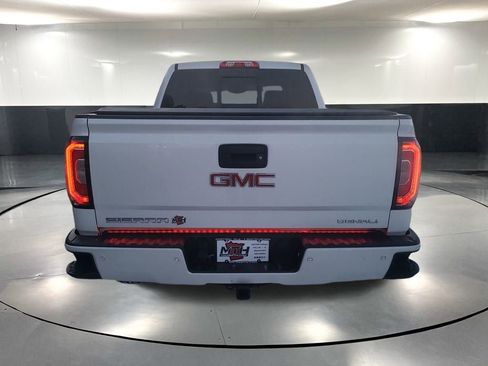 Used 2017 GMC Sierra 1500 Denali w/ Denali Ultimate Package image 7