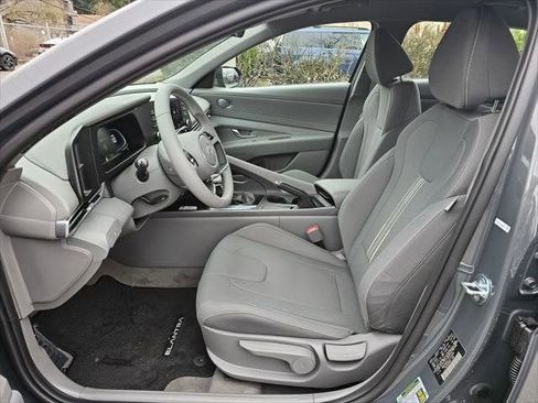 New 2026 Hyundai Elantra Sport FWD image 18