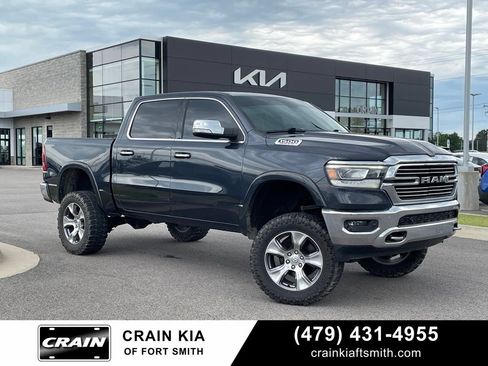 Used 2020 RAM 1500 Laramie AWD/4WD image 1