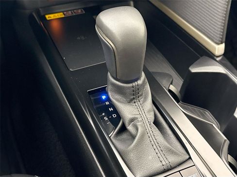 Certified 2026 Toyota Camry Hybrid FWD image 24