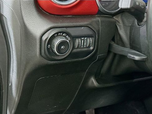 Certified 2021 Jeep Wrangler Unlimited Rubicon image 18