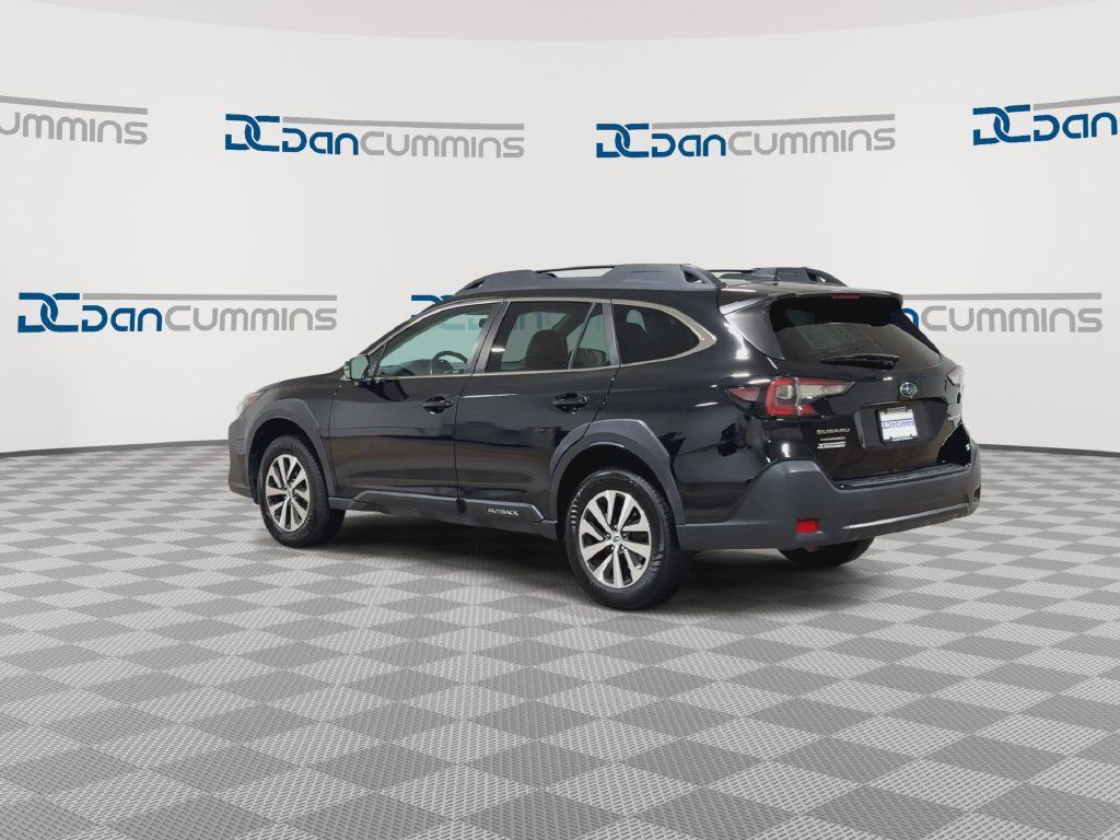Used 2023 Subaru Outback Premium AWD/4WD image 6