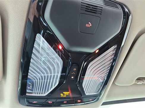 Used 2026 BMW X7 xDrive40i image 59