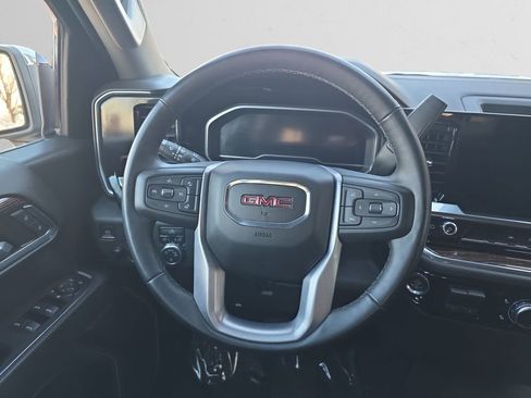 Used 2023 GMC Sierra 1500 SLE image 13
