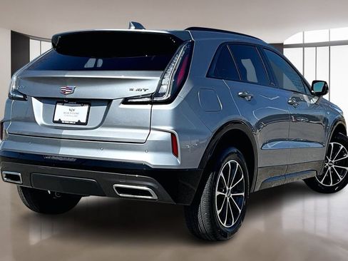 Used 2024 Cadillac XT4 Sport FWD image 2