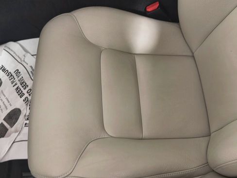 Certified 2024 Volvo XC60 B5 Plus AWD/4WD image 20