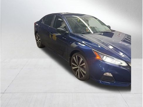 Used 2022 Nissan Altima 2.5 SR image 7