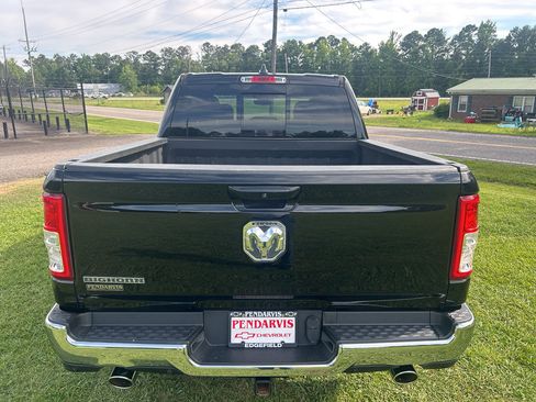 Used 2021 RAM 1500 Big Horn RWD image 12