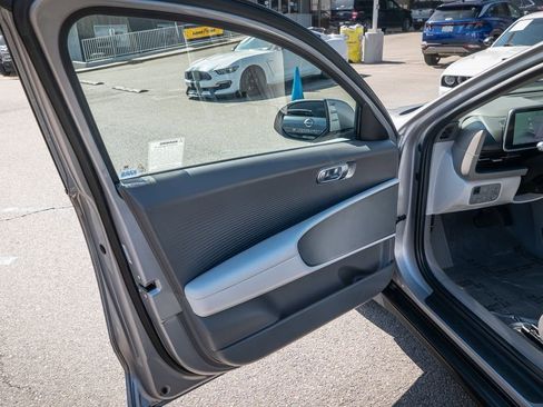 Used 2023 Hyundai Ioniq 6 SEL image 12