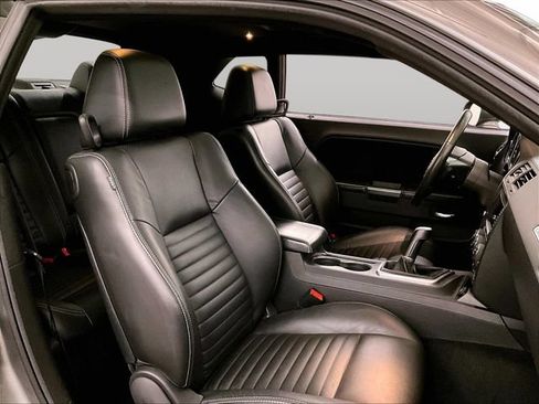 Used 2012 Dodge Challenger R/T Plus RWD image 8