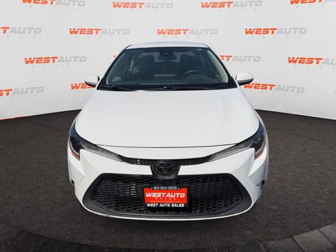Used 2020 Toyota Corolla LE w/ Carpet Mat Package (TMS) FWD image 8