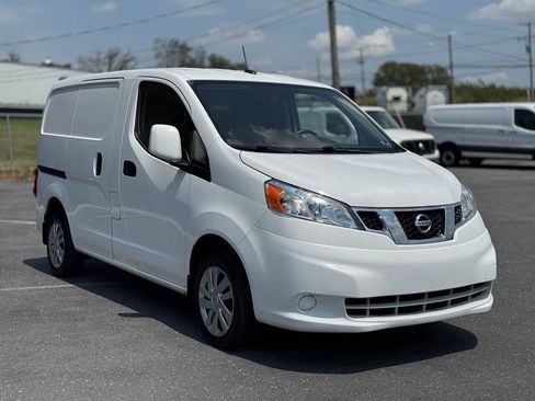 Used 2019 Nissan NV200 SV w/ Navigation Package FWD image 3