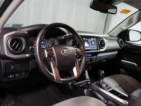 Used 2021 Toyota Tacoma SR5 image 7