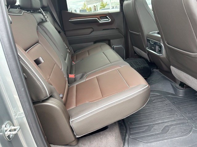 Used 2023 GMC Sierra 1500 Denali w/ Technology Package AWD/4WD image 11