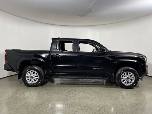 New 2026 Toyota Tacoma SR5 image 2