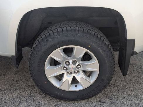 Used 2015 GMC Canyon SLE w/ SLE Convenience Package AWD/4WD image 32