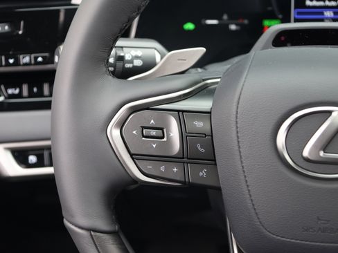 Certified 2026 Lexus RX 350h w/ Convenience Package image 18