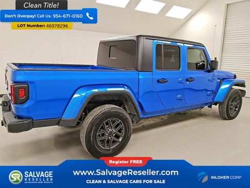 Used 2024 Jeep Gladiator Sport AWD/4WD image 4