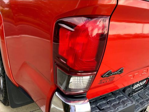 Used 2018 Toyota Tacoma SR5 image 27