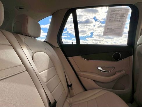 Certified 2022 Mercedes-Benz GLC 300 4MATIC image 15