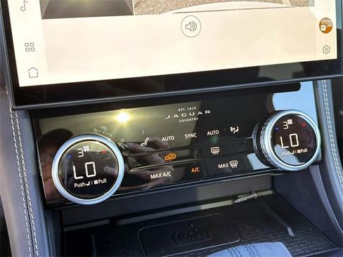 New 2025 Jaguar F-PACE R-Dynamic S image 21