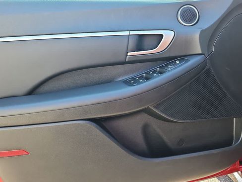 Used 2024 Hyundai Sonata SEL FWD image 11