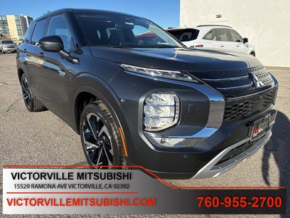 New 2025 Mitsubishi Outlander SE