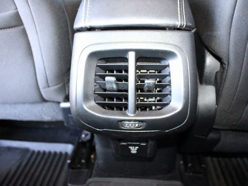 Used 2014 Jeep Cherokee Latitude image 48