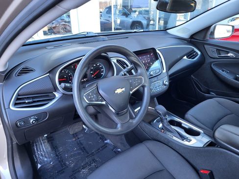 Used 2023 Chevrolet Malibu LT image 26