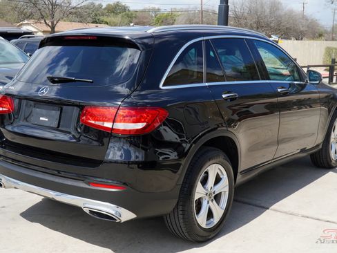 Used 2017 Mercedes-Benz GLC 300 image 6