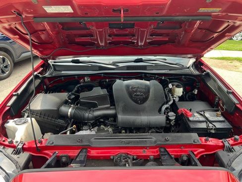 Used 2021 Toyota Tacoma TRD Sport w/ Technology Package AWD/4WD image 22