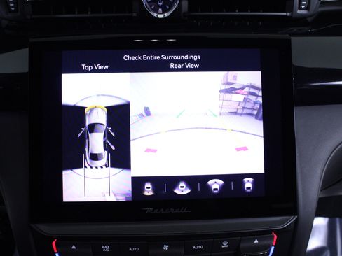 Used 2021 Maserati Quattroporte S image 28