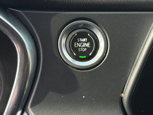 Used 2020 Chevrolet Blazer LT FWD image 23