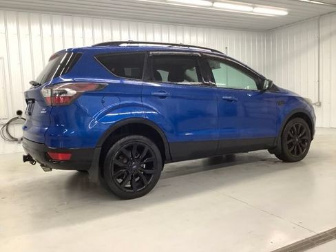 Used 2017 Ford Escape SE w/ Equipment Group 201A AWD/4WD image 7