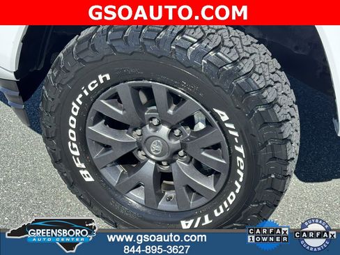 Used 2023 Toyota Tacoma SR5 w/ Technology Package image 38