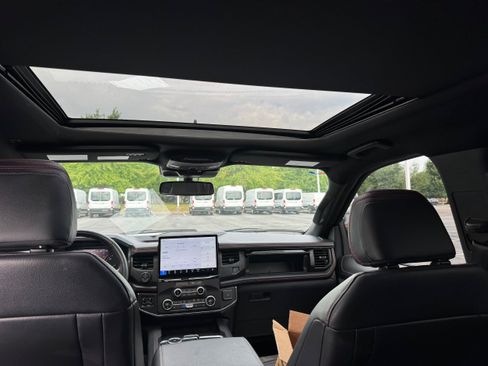 Certified 2023 Ford Expedition Max Limited AWD/4WD image 11