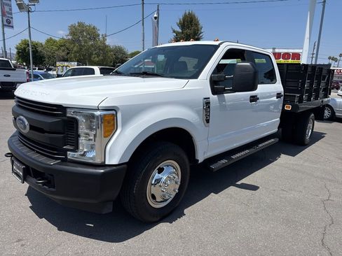 Used 2017 Ford F350 XL RWD image 2