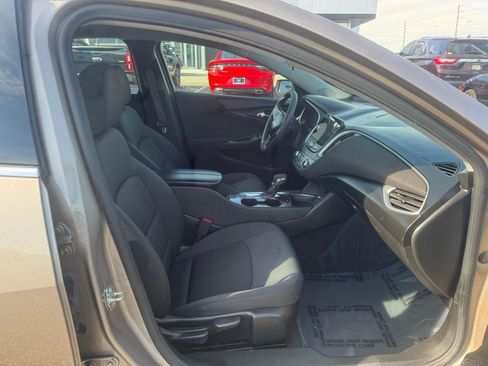 Used 2023 Chevrolet Malibu LT w/ Driver Confidence Package FWD image 14