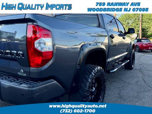Used 2016 Toyota Tundra SR5 w/ SR5 Upgrade Package AWD/4WD image 10
