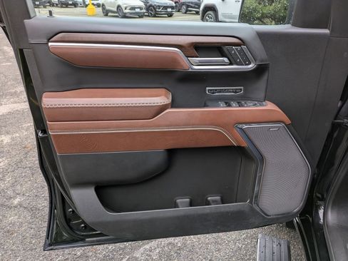 Certified 2023 GMC Sierra 1500 Denali Ultimate AWD/4WD image 9