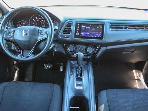 Used 2022 Honda HR-V Sport image 14